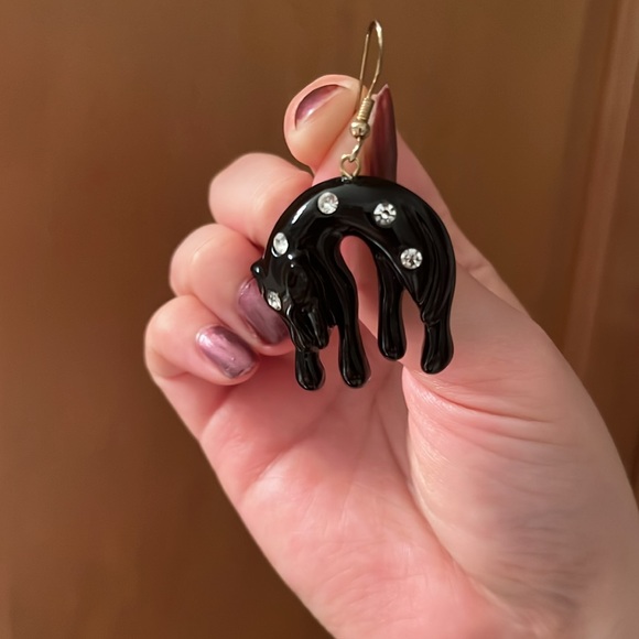 🐈‍⬛ Vintage Black Cat Cheetah Earrings 🐈‍⬛ - Picture 3 of 3